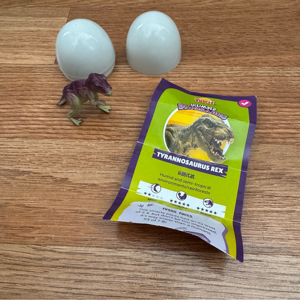 🔴 Yowie Tyrannosaurus Rex